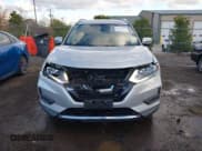 ✅ 2019 Nissan Rogue S • VIN: 5N1AT2MV8KC840084 • Lot: 43768746. Wystawiony na IAAI z przebiegiem 112 183 mil. Bezpłatny archiwum sprzedaży aukcyjnych z USA i szczegółowy raport historii pojazdu na DreamBid. Zdjęcie 6.