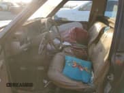 ✅ 1986 Nissan Navara • VIN: JN6ND01S0GW108990 • Lot: 87115634. Wystawiony na Copart z przebiegiem 364 953 mil. Bezpłatny archiwum sprzedaży aukcyjnych z USA i szczegółowy raport historii pojazdu na DreamBid. Zdjęcie 7.