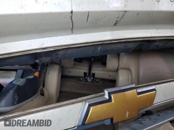 ✅ 2014 Chevrolet Tahoe LTZ • VIN: 1GNSCCE07ER121175 • Лот: 62642925. Опубликован ранее на Copart с пробегом Не указан. Бесплатный доступ к архиву аукционных продаж из США и подробный отчёт об истории автомобиля на DreamBid. Изображение 10.