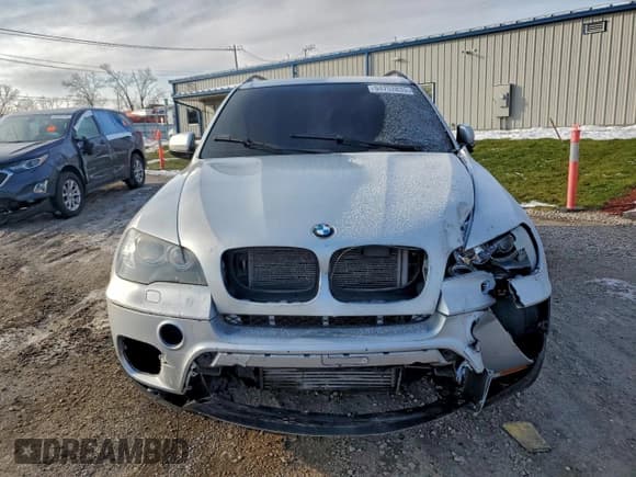 ✅ 2011 BMW X5 35i • VIN: 5UXZV4C56BL740739 • Lot: 94752835. Wystawiony na Copart z przebiegiem 92 925 mil. Bezpłatny archiwum sprzedaży aukcyjnych z USA i szczegółowy raport historii pojazdu na DreamBid. Zdjęcie 5.