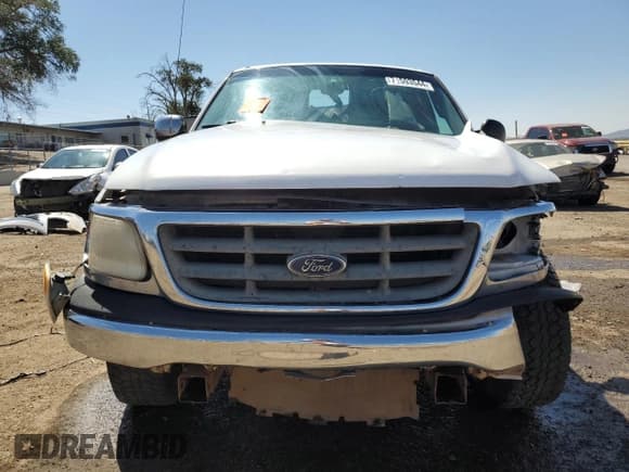 ✅ 2000 Ford F-150 XL • VIN: 1FTZF0727YKA84301 • Лот: 53831615. Опубликован ранее на Copart с пробегом Не указан. Бесплатный доступ к архиву аукционных продаж из США и подробный отчёт об истории автомобиля на DreamBid. Изображение 5.