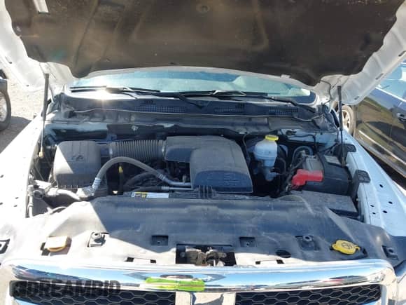 2024 Ram 1500 SLT z VIN 1C6RR7GG6RS153760, wystawiony jako IAAI lot #42820854 z przebiegiem 44 153 mil mil oraz . Historia ofert i sprzedaży dostępna na DreamBid. Obrazek 10.