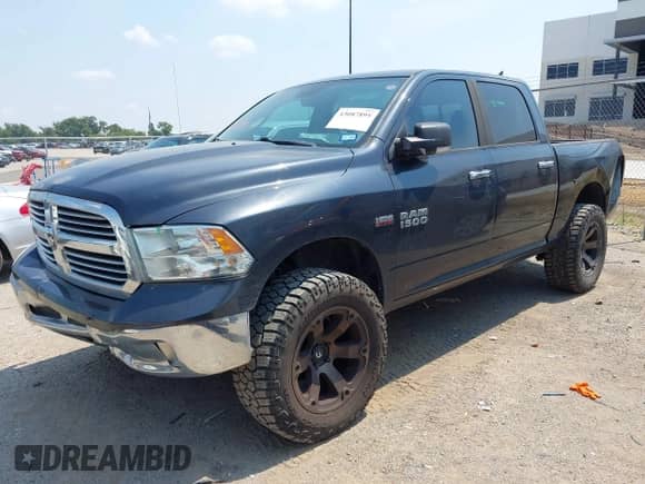 2014 Ram 1500 Big Horn with VIN 1C6RR7LT1ES433275, listed as a IAAI auction lot 43087895 with 170,058 mi miles and . Bid and sale history available at DreamBid. Image 2.