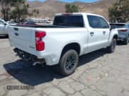 ✅ 2025 Chevrolet Silverado 1500 ZR2 • VIN: 3GCUKHEL3SG294019 • Лот: 42815128. Опубликован ранее на IAAI с пробегом 7 721 миль. Бесплатный доступ к архиву аукционных продаж из США и подробный отчёт об истории автомобиля на DreamBid. Изображение 4.