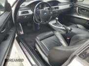 ✅ 2013 BMW 3 Series 328i • VIN: WBAKE3C59DE772134 • Лот: 70912935. Опубликован ранее на Copart с пробегом 124 136 миль. Бесплатный доступ к архиву аукционных продаж из США и подробный отчёт об истории автомобиля на DreamBid. Изображение 8.