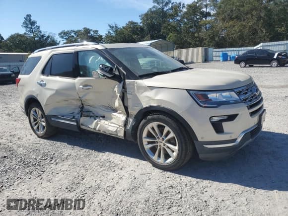✅ 2018 Ford Explorer Limited • VIN: 1FM5K7F86JGB74360 • Lot: 82677375. Wystawiony na Copart z przebiegiem 68 073 mil. Bezpłatny archiwum sprzedaży aukcyjnych z USA i szczegółowy raport historii pojazdu na DreamBid. Zdjęcie 4.