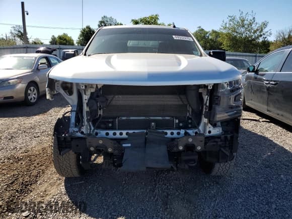 ✅ 2022 Chevrolet Silverado 1500 RST • VIN: 1GCUYEET3NZ198327 • Лот: 69552415. Опубликован ранее на Copart с пробегом 95 060 миль. Бесплатный доступ к архиву аукционных продаж из США и подробный отчёт об истории автомобиля на DreamBid. Изображение 5.