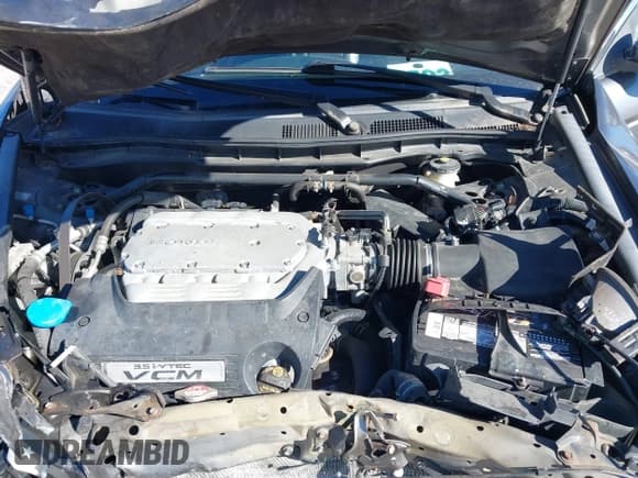 ✅ 2012 Honda Accord EX-L • VIN: 1HGCP3F83CA037017 • Lot: 43701268. Listed on IAAI with 108,374 mi. Free auction sales archive from the USA and detailed vehicle history report at DreamBid. Image 10.