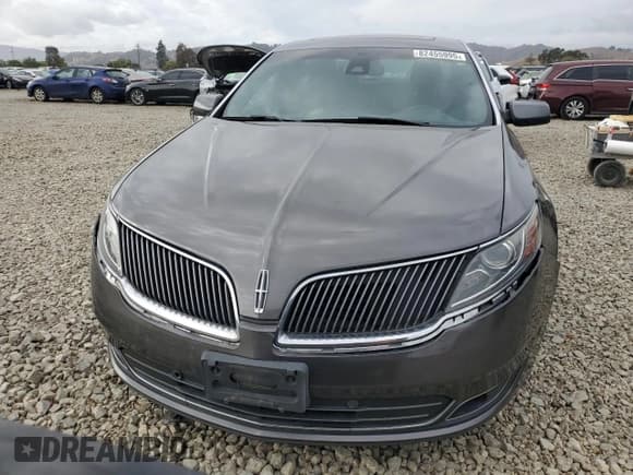 ✅ 2015 Lincoln MKS • VIN: 1LNHL9DK0FG607229 • Lot: 82455995. Wystawiony na Copart z przebiegiem 146 337 mil. Bezpłatny archiwum sprzedaży aukcyjnych z USA i szczegółowy raport historii pojazdu na DreamBid. Zdjęcie 5.