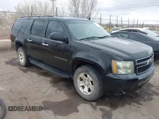 ✅ 2007 Chevrolet Suburban LTZ • VIN: 1GNFC16007J317898 • Lot: 41560031. Listed on IAAI with 271,370 mi. Free auction sales archive from the USA and detailed vehicle history report at DreamBid. Image 1.