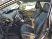 ✅ 2017 Toyota Prius Advanced • VIN: JTDKARFP2H3049838 • Lot: 96354525. Wystawiony na Copart z przebiegiem 47 247 mil. Bezpłatny archiwum sprzedaży aukcyjnych z USA i szczegółowy raport historii pojazdu na DreamBid. Zdjęcie 7.