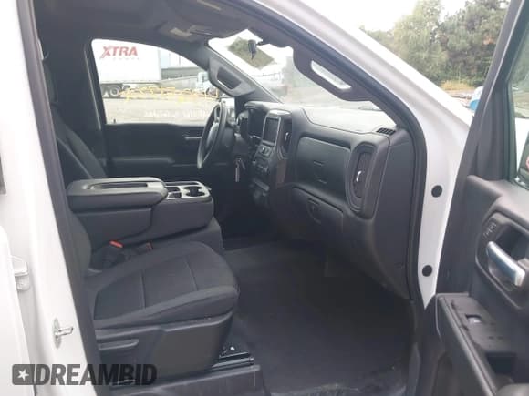 ✅ 2020 Chevrolet Silverado 1500 Custom • VIN: 1GCPYBEK6LZ185930 • Lot: 43436772. Listed on IAAI with 35,692 mi. Free auction sales archive from the USA and detailed vehicle history report at DreamBid. Image 5.