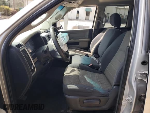 ✅ 2010 Dodge 1500 TRX • VIN: 1D7RB1GT4AS112089 • Lot: 50424455. Wystawiony na Copart z przebiegiem Nie podano. Bezpłatny archiwum sprzedaży aukcyjnych z USA i szczegółowy raport historii pojazdu na DreamBid. Zdjęcie 7.