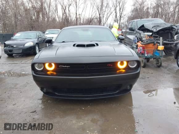 2015 Dodge Challenger R/T Plus with VIN 2C3CDZBT9FH864714, listed as a IAAI auction lot 41198768 with 101,534 mi miles and . Bid and sale history available at DreamBid. Image 6.