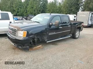 ✅ 2011 GMC Sierra 2500HD Denali • VIN: 1GT125C81BF207073 • Lot: 70858355. Listed on Copart with 94,108 mi. Free auction sales archive from the USA and detailed vehicle history report at DreamBid. Image 1.