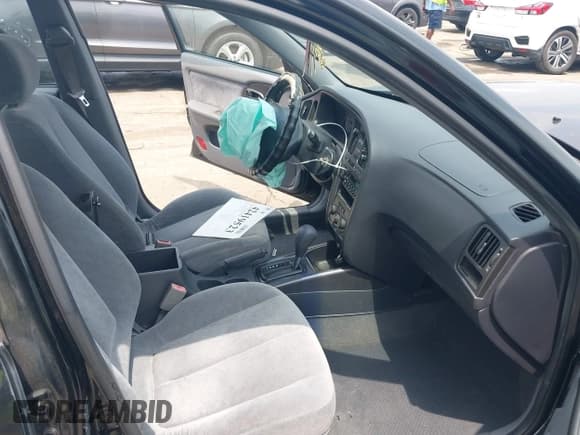 ✅ 2005 Hyundai Elantra GLS • VIN: KMHDN46D25U130961 • Lot: 42419523. Wystawiony na IAAI z przebiegiem 165 849 mil. Bezpłatny archiwum sprzedaży aukcyjnych z USA i szczegółowy raport historii pojazdu na DreamBid. Zdjęcie 5.