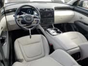 ✅ 2024 Hyundai Tucson SEL Convenience • VIN: KM8JCCD12RU182320 • Lot: 81629335. Wystawiony na Copart z przebiegiem 24 222 mil. Bezpłatny archiwum sprzedaży aukcyjnych z USA i szczegółowy raport historii pojazdu na DreamBid. Zdjęcie 8.