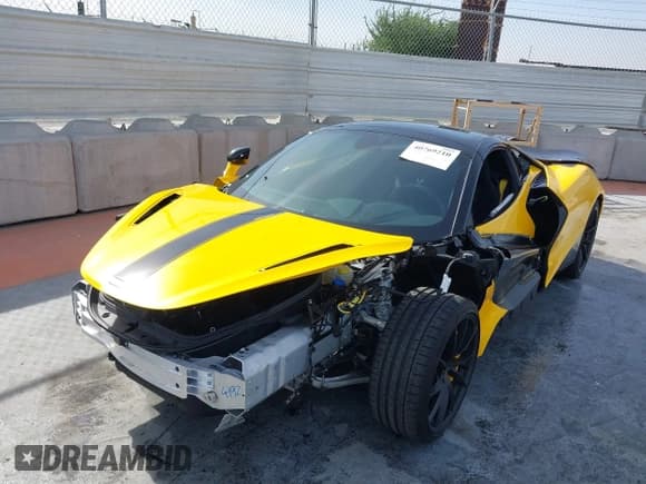 ✅ 2022 McLaren 720S • VIN: SBM14FCA3NW006984 • Lot: 40769210. Listed on IAAI with 4,287 mi. Free auction sales archive from the USA and detailed vehicle history report at DreamBid. Image 2.