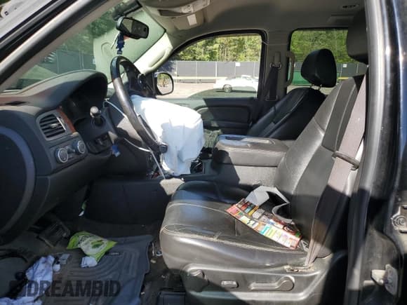 ✅ 2008 GMC Yukon SLT 4SA • VIN: 1GKFK13098J204893 • Lot: 82232055. Listed on Copart with 223,790 mi. Free auction sales archive from the USA and detailed vehicle history report at DreamBid. Image 7.