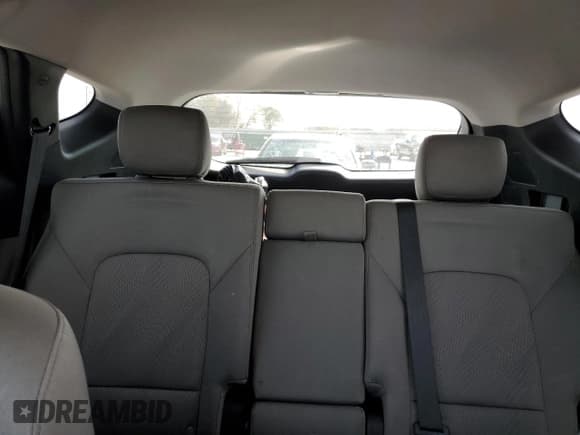 ✅ 2018 Hyundai Santa Fe 2.4L • VIN: 5NMZU3LB4JH060651 • Лот: 69763862. Опубликован ранее на Copart с пробегом 73 770 миль. Бесплатный доступ к архиву аукционных продаж из США и подробный отчёт об истории автомобиля на DreamBid. Изображение 10.