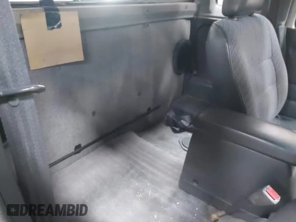 ✅ 1996 Nissan Frontier XE • VIN: 1N6SD16Y6TC318642 • Lot: 41529283. Wystawiony na IAAI z przebiegiem 154 632 mil. Bezpłatny archiwum sprzedaży aukcyjnych z USA i szczegółowy raport historii pojazdu na DreamBid. Zdjęcie 8.