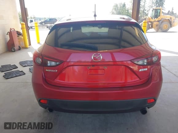 ✅ 2015 Mazda 3 i Touring • VIN: JM1BM1L73F1261377 • Lot: 42815046. Listed on IAAI with 104,924 mi. Free auction sales archive from the USA and detailed vehicle history report at DreamBid. Image 16.