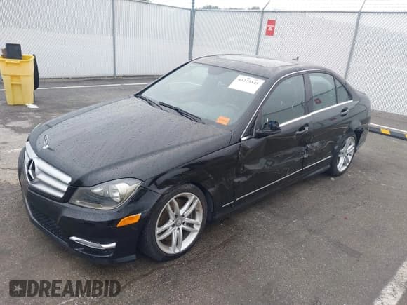 ✅ 2014 Mercedes-Benz C 300 Sport • VIN: WDDGF8AB8ER318825 • Lot: 43273545. Listed on IAAI with 99,215 mi. Free auction sales archive from the USA and detailed vehicle history report at DreamBid. Image 2.