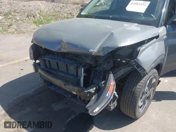 ✅ 2022 Hyundai Venue SEL • VIN: KMHRC8A34NU193027 • Lot: 42003432. Listed on IAAI with 16,393 mi. Free auction sales archive from the USA and detailed vehicle history report at DreamBid. Image 6.