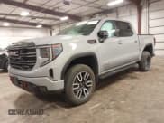 ✅ 2024 GMC Sierra 1500 AT4 • VIN: 1GTUUEEL8RZ119199 • Лот: 42548622. Опубликован ранее на IAAI с пробегом 28 304 миль. Бесплатный доступ к архиву аукционных продаж из США и подробный отчёт об истории автомобиля на DreamBid. Изображение 2.