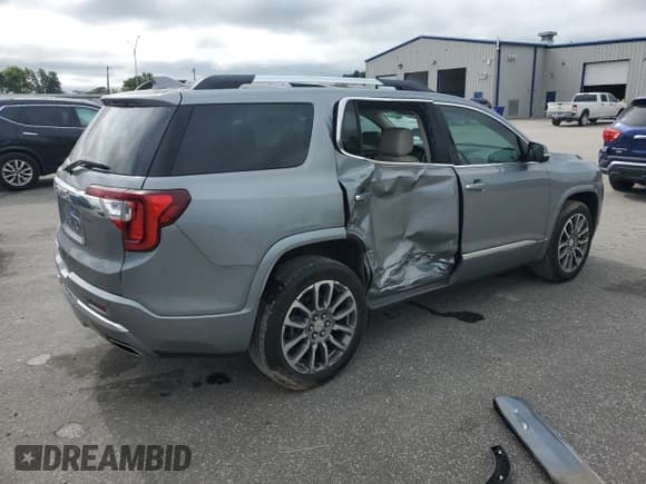 ✅ 2023 GMC Acadia Denali • VIN: 1GKKNPLS6PZ221113 • Lot: 69360975. Wystawiony na Copart z przebiegiem 37 293 mil. Bezpłatny archiwum sprzedaży aukcyjnych z USA i szczegółowy raport historii pojazdu na DreamBid. Zdjęcie 3.