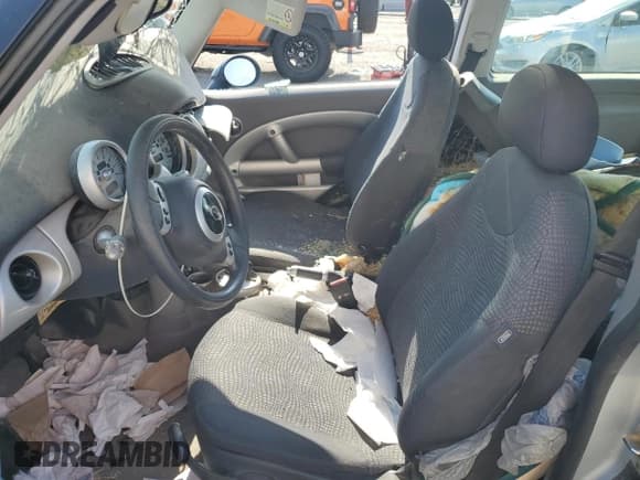 ✅ 2002 MINI Hardtop • VIN: WMWRC33462TE13198 • Лот: 65270575. Опубликован ранее на Copart с пробегом Не указан. Бесплатный доступ к архиву аукционных продаж из США и подробный отчёт об истории автомобиля на DreamBid. Изображение 7.