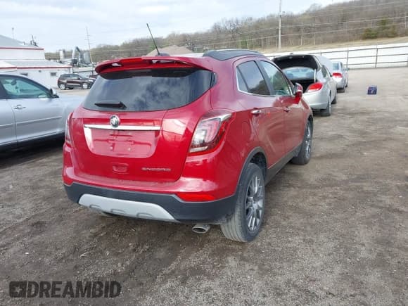 ✅ 2019 Buick Encore Sport Touring • VIN: KL4CJ1SB8KB886374 • Lot: 41965302. Wystawiony na IAAI z przebiegiem 36 418 mil. Bezpłatny archiwum sprzedaży aukcyjnych z USA i szczegółowy raport historii pojazdu na DreamBid. Zdjęcie 4.