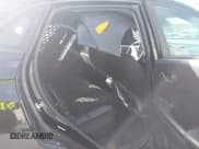 ✅ 2019 Hyundai Kona SE • VIN: KM8K1CAA3KU357758 • Лот: 43680174. Опубликован ранее на IAAI с пробегом 209 028 миль. Бесплатный доступ к архиву аукционных продаж из США и подробный отчёт об истории автомобиля на DreamBid. Изображение 8.