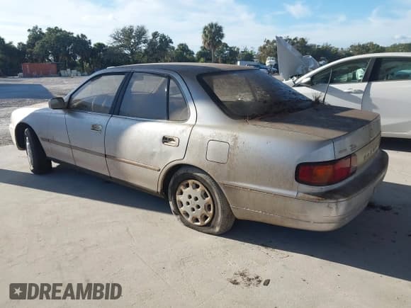 ✅ 1995 Toyota Camry LE • VIN: JT2SK12E7S0273689 • Лот: 43799874. Опубликован ранее на IAAI с пробегом 154 750 миль. Бесплатный доступ к архиву аукционных продаж из США и подробный отчёт об истории автомобиля на DreamBid. Изображение 3.