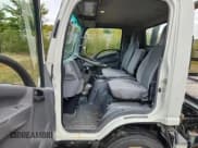 ✅ 2019 Isuzu NRR IBT • VIN: JALE5W169K73041XX • Лот: 49260055. Опубликован ранее на Copart с пробегом 191 949 миль. Бесплатный доступ к архиву аукционных продаж из США и подробный отчёт об истории автомобиля на DreamBid. Изображение 5.