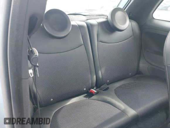 ✅ 2015 FIAT 500e • VIN: 3C3CFFGE0FT726120 • Lot: 43698758. Wystawiony na IAAI z przebiegiem 42 668 mil. Bezpłatny archiwum sprzedaży aukcyjnych z USA i szczegółowy raport historii pojazdu na DreamBid. Zdjęcie 8.