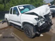 ✅ 2004 Toyota Tundra SR5 • VIN: 5TBBT44114S451380 • Lot: 42988040. Listed on IAAI with 185,317 mi. Free auction sales archive from the USA and detailed vehicle history report at DreamBid. Image 1.