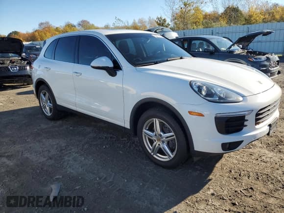 ✅ 2016 Porsche Cayenne • VIN: WP1AA2A24GLA05271 • Lot: 89577455. Wystawiony na Copart z przebiegiem 170 374 mil. Bezpłatny archiwum sprzedaży aukcyjnych z USA i szczegółowy raport historii pojazdu na DreamBid. Zdjęcie 4.