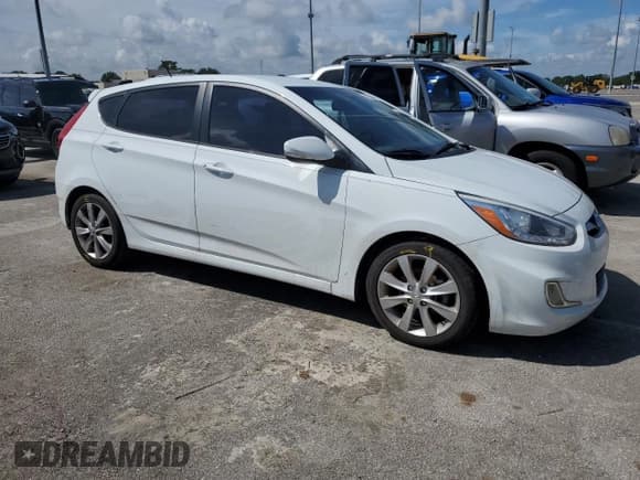 ✅ 2014 Hyundai Accent SE • VIN: KMHCU5AE9EU182639 • Лот: 73854394. Опубликован ранее на Copart с пробегом 128 677 миль. Бесплатный доступ к архиву аукционных продаж из США и подробный отчёт об истории автомобиля на DreamBid. Изображение 4.