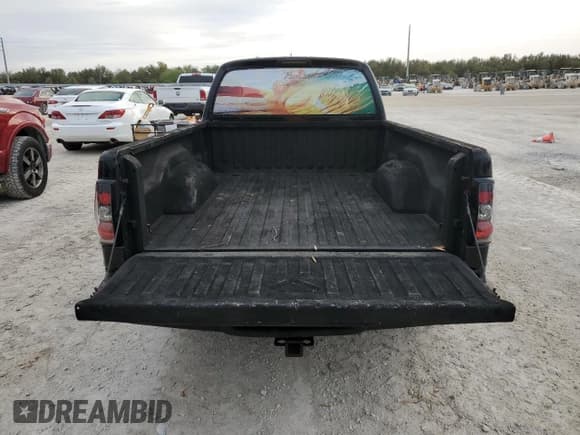 ✅ 2004 Dodge Dakota Sport • VIN: 1D7GL32N04S653993 • Lot: 79427924. Wystawiony na Copart z przebiegiem 165 338 mil. Bezpłatny archiwum sprzedaży aukcyjnych z USA i szczegółowy raport historii pojazdu na DreamBid. Zdjęcie 6.