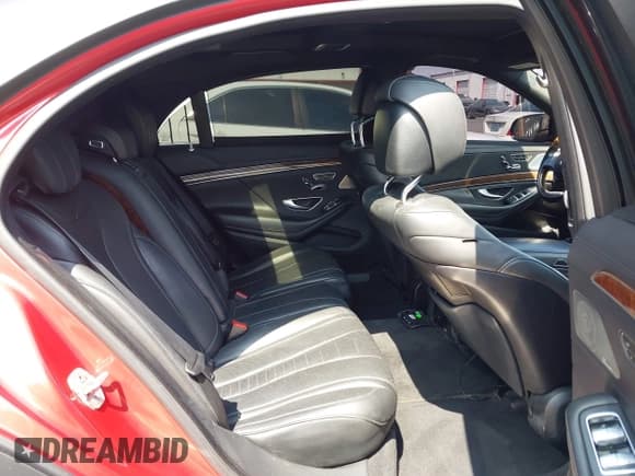 ✅ 2015 Mercedes-Benz S 550 • VIN: WDDUG8CB6FA157601 • Lot: 40402615. Listed on IAAI with 85,030 mi. Free auction sales archive from the USA and detailed vehicle history report at DreamBid. Image 8.