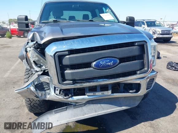 ✅ 2012 Ford F-250 XL • VIN: 1FT7W2BT0CEC55268 • Lot: 43229296. Listed on IAAI with 141,361 mi. Free auction sales archive from the USA and detailed vehicle history report at DreamBid. Image 6.