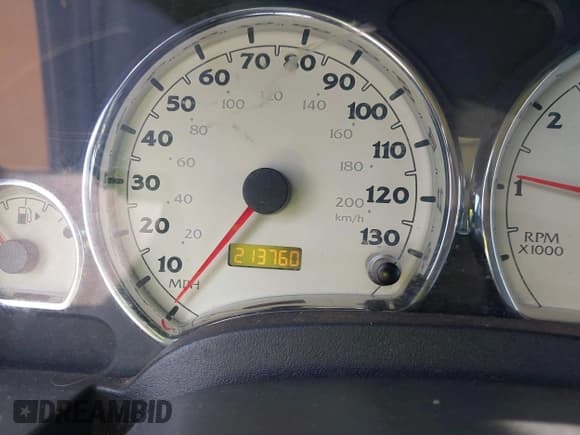 ✅ 2007 Saturn VUE I4 • VIN: 5GZCZ33D37S860491 • Lot: 41928002. Wystawiony na IAAI z przebiegiem 213 760 mil. Bezpłatny archiwum sprzedaży aukcyjnych z USA i szczegółowy raport historii pojazdu na DreamBid. Zdjęcie 7.