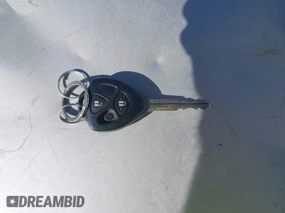 ✅ 2011 Toyota RAV4 Sport • VIN: JTMRF4DV9B5042465 • Lot: 43637597. Listed on IAAI with Not provided. Free auction sales archive from the USA and detailed vehicle history report at DreamBid. Image 11.