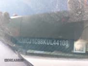 ✅ 2019 Lincoln MKC Standard • VIN: 5LMCJ1C98KUL44108 • Lot: 40284900. Listed on IAAI with 61,994 mi. Free auction sales archive from the USA and detailed vehicle history report at DreamBid. Image 9.