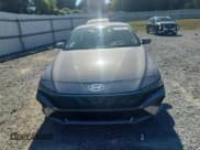 ✅ 2024 Hyundai Elantra SEL • VIN: KMHLM4DG7RU795632 • Lot: 86865805. Wystawiony na Copart z przebiegiem 13 579 mil. Bezpłatny archiwum sprzedaży aukcyjnych z USA i szczegółowy raport historii pojazdu na DreamBid. Zdjęcie 5.