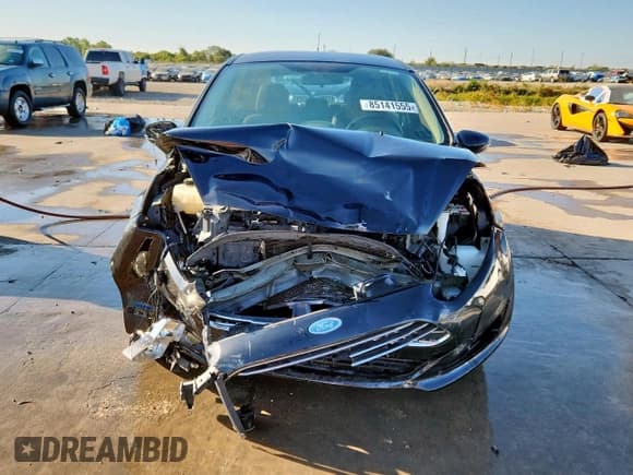 ✅ 2014 Ford Fiesta SE • VIN: 3FADP4EJ8EM160014 • Lot: 85141555. Wystawiony na Copart z przebiegiem 89 904 mil. Bezpłatny archiwum sprzedaży aukcyjnych z USA i szczegółowy raport historii pojazdu na DreamBid. Zdjęcie 5.