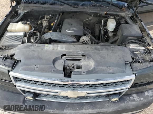 ✅ 2006 Chevrolet Silverado 2500HD Work Truck • VIN: 1GCHC23U26F260443 • Lot: 45723185. Wystawiony na Copart z przebiegiem 222 127 mil. Bezpłatny archiwum sprzedaży aukcyjnych z USA i szczegółowy raport historii pojazdu na DreamBid. Zdjęcie 12.