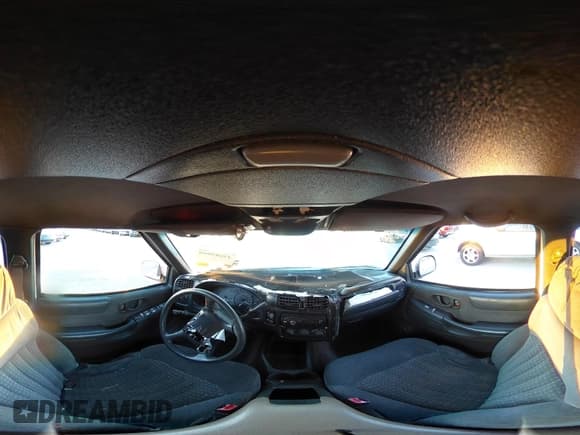 ✅ 1998 Chevrolet Blazer LS • VIN: 1GNCS13W4WK185042 • Lot: 43682060. Listed on IAAI with Not provided. Free auction sales archive from the USA and detailed vehicle history report at DreamBid. Image 19.