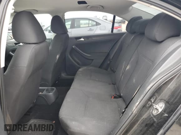 ✅ 2012 Volkswagen Jetta S • VIN: 3VW2K7AJ3CM385202 • Лот: 55624275. Опубликован ранее на Copart с пробегом Не указан. Бесплатный доступ к архиву аукционных продаж из США и подробный отчёт об истории автомобиля на DreamBid. Изображение 10.